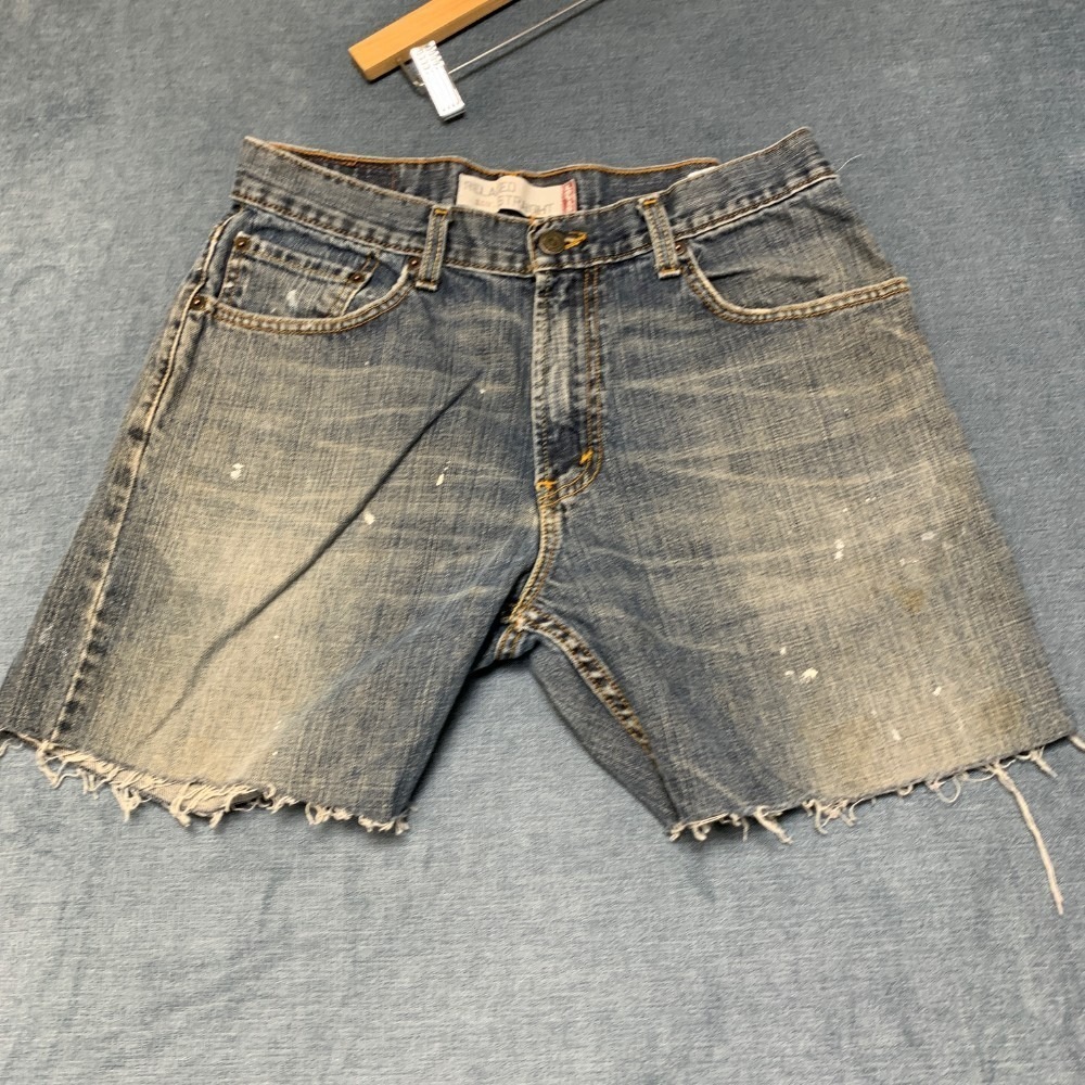 Levi's 559 Denim Shorts Mens 32x6 Blue Cotton Relaxed Fit Casual Frayed Hem